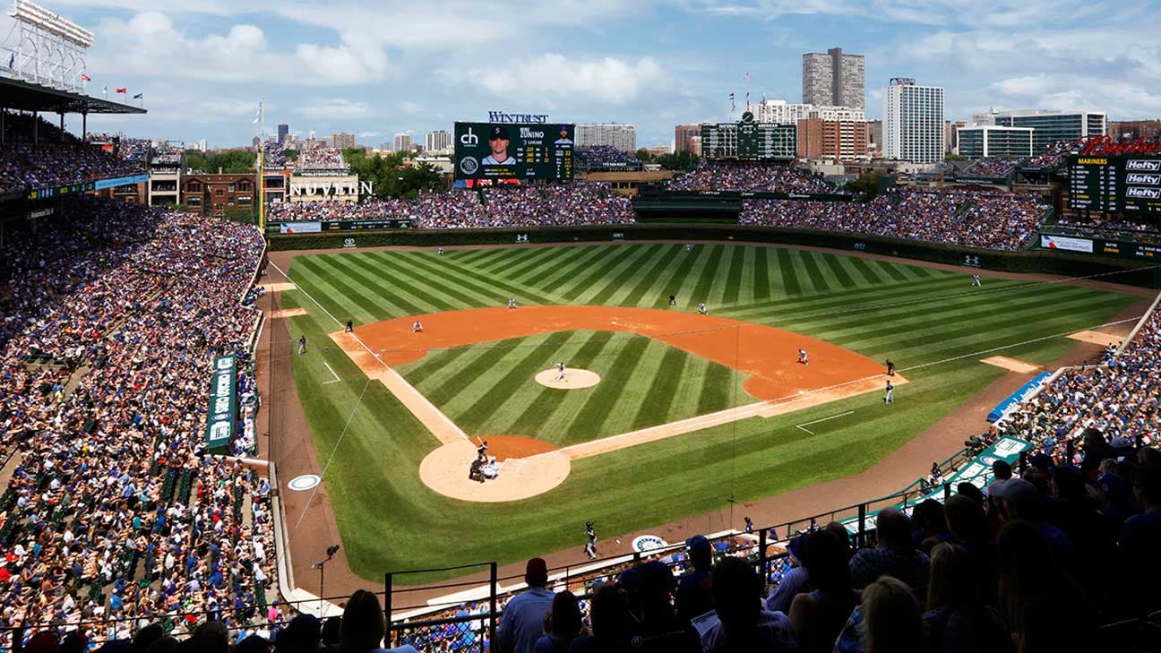 Wrigley Field — Toronto Blue Jays at Chicago Cubs