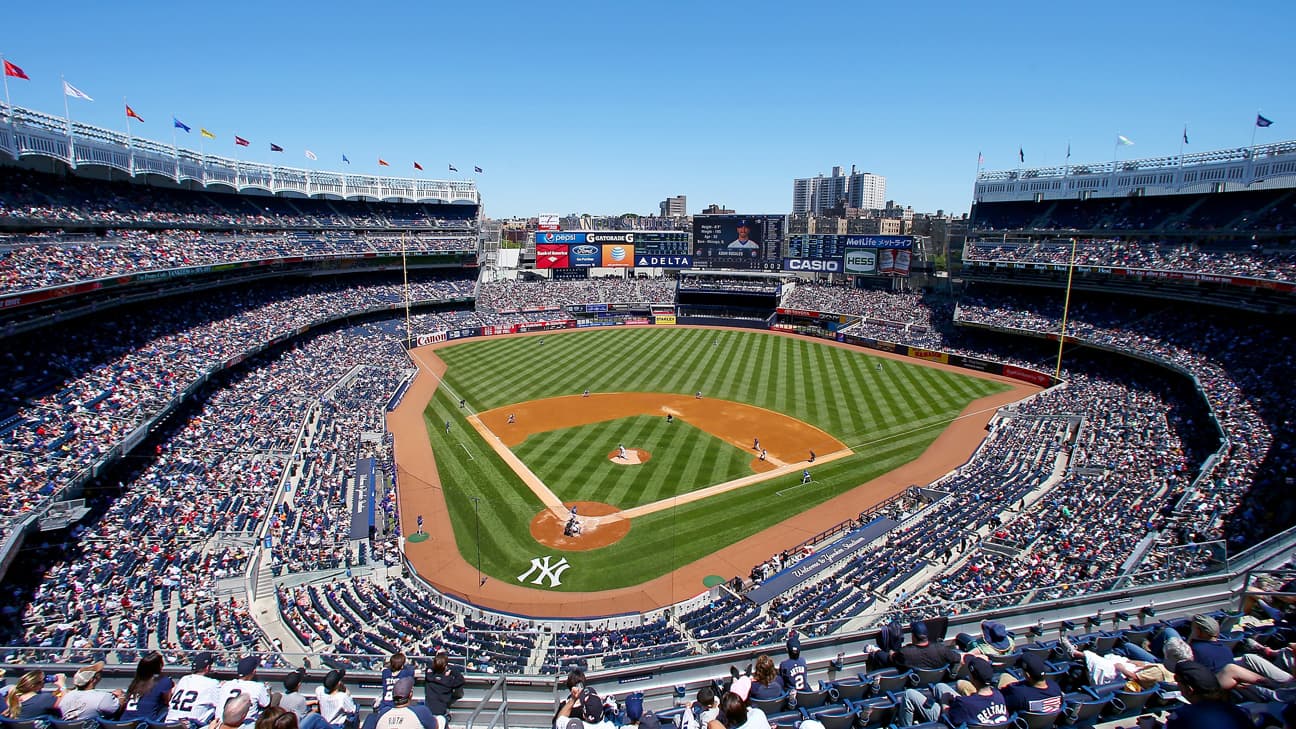 Yankee Stadium — Cincinnati Reds at New York Yankees